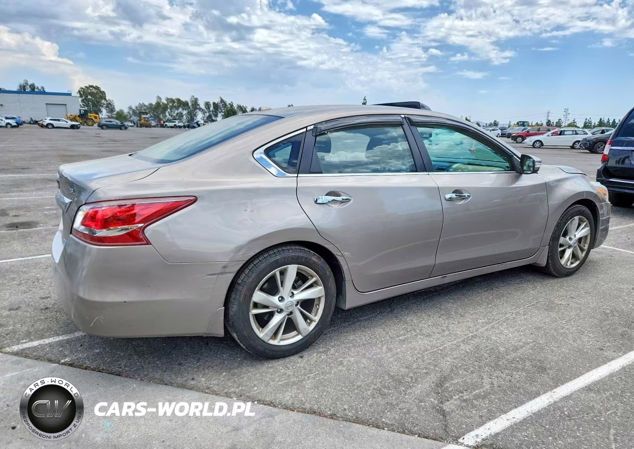 2013 Nissan Altima 2.5 VIN:1N4AL3AP7DC209612 - 3