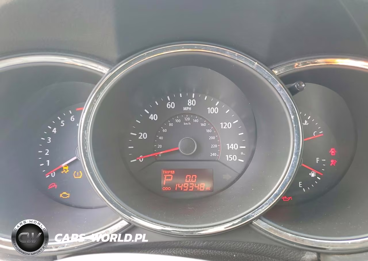 2013 Kia Sorento Lx VIN:5XYKT4A16DG394750 - 9