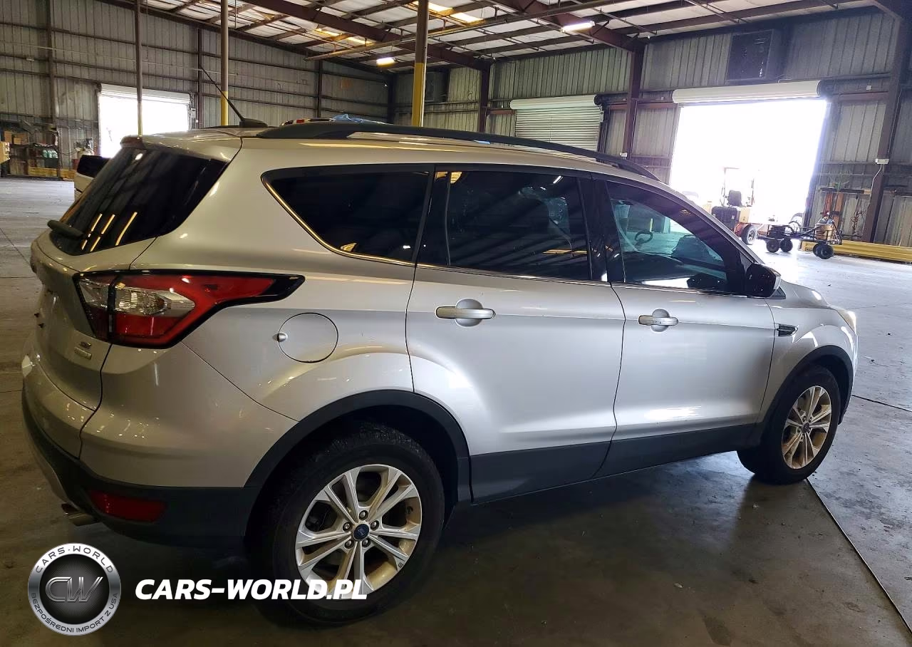 2018 Ford Escape Se VIN:1FMCU0GDXJUA43499 - 3