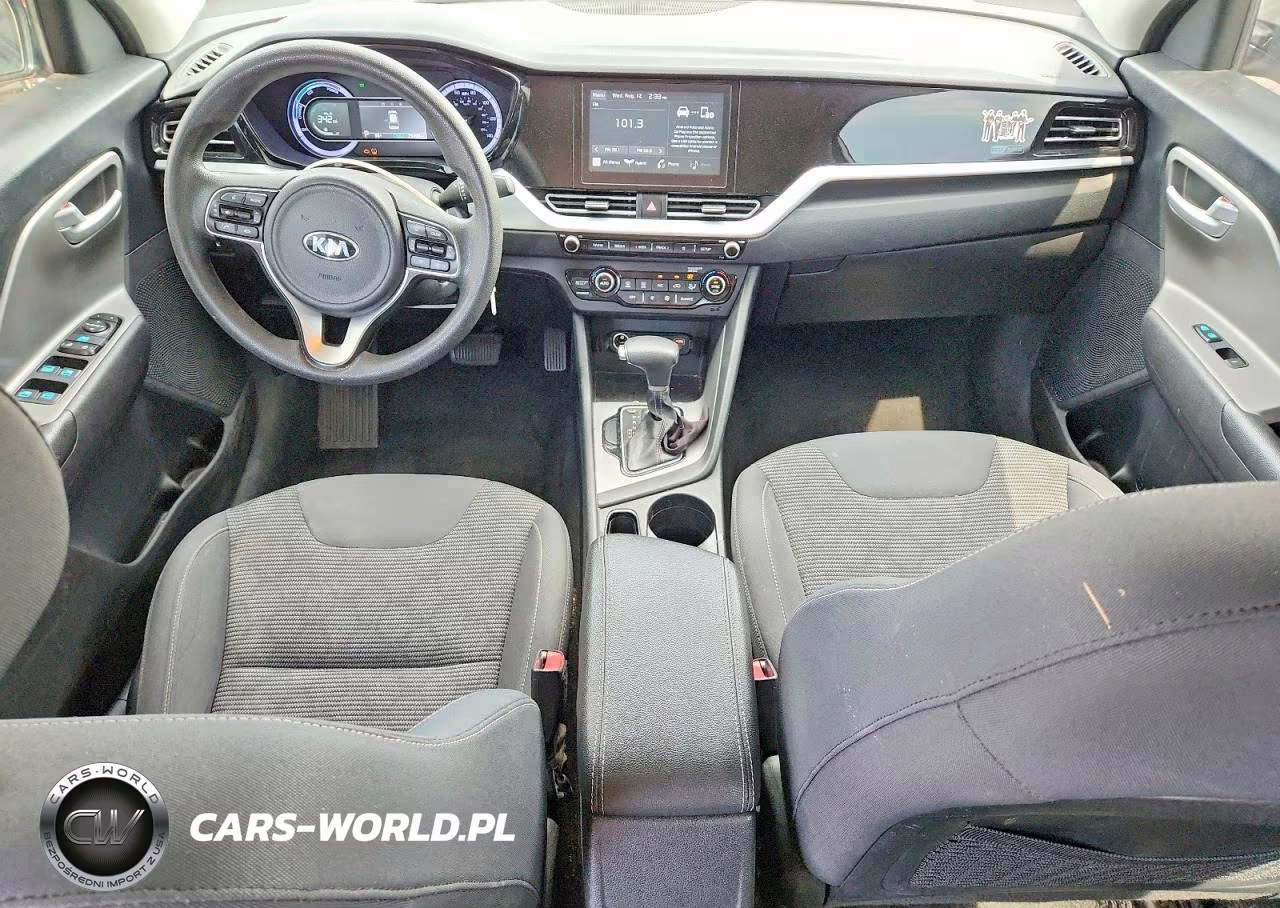 2020 Kia Niro VIN:KNDCB3LC4L5365402 - 8