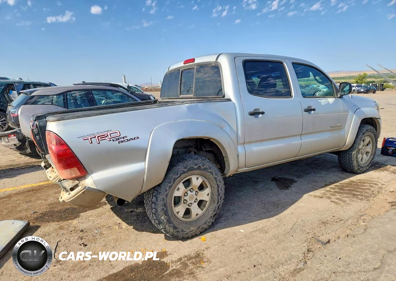 2008 Toyota Tacoma V6 VIN:3TMLU42N58M017211 - 3
