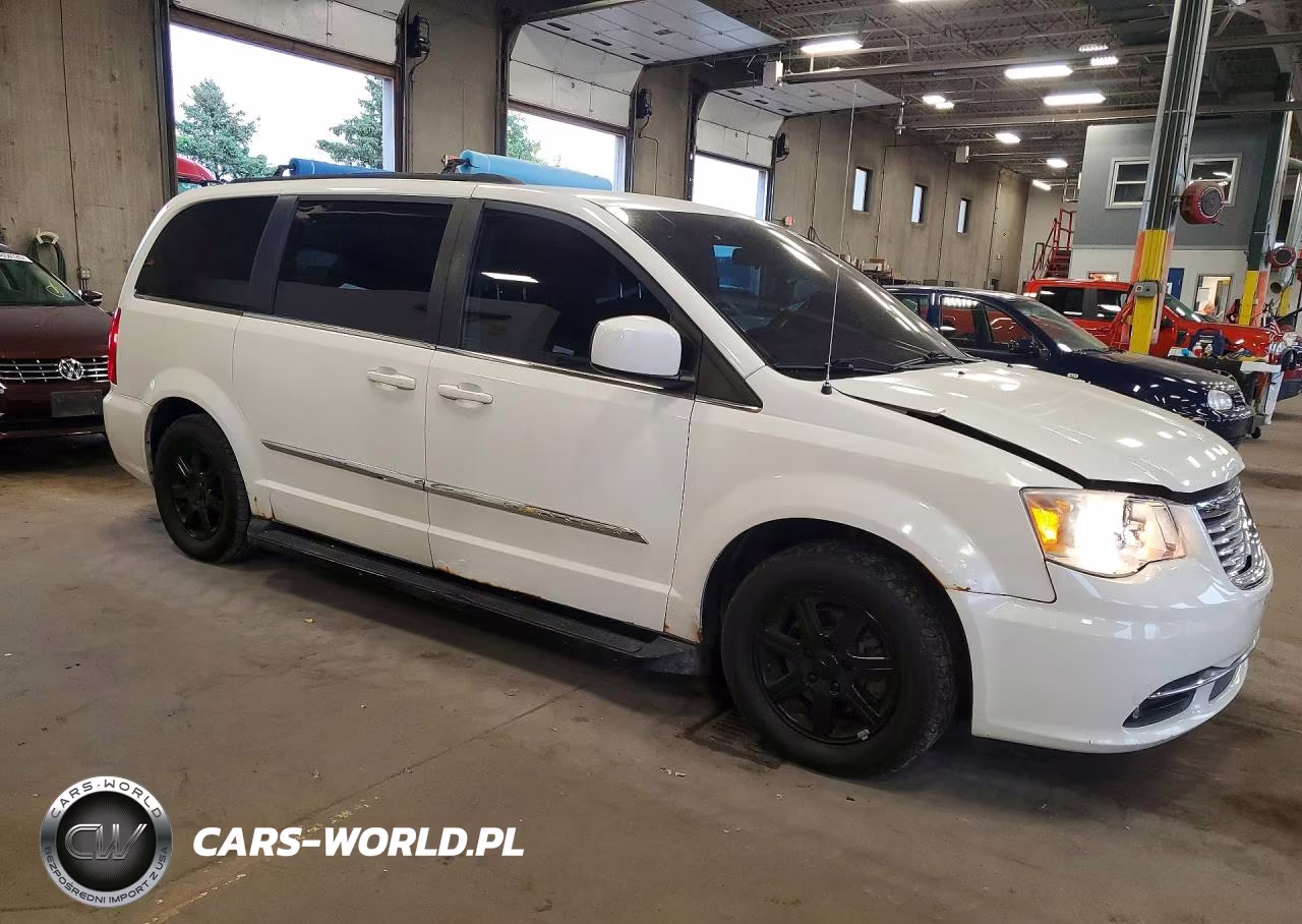 2011 Chrysler Town & Country Touring VIN:2A4RR5DG3BR677466 - 4