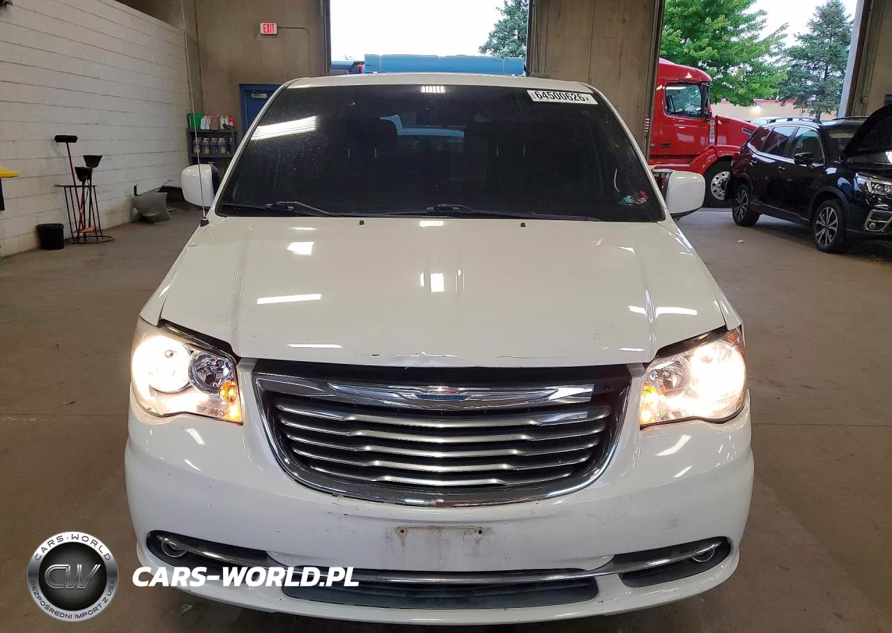 2011 Chrysler Town & Country Touring VIN:2A4RR5DG3BR677466 - 5