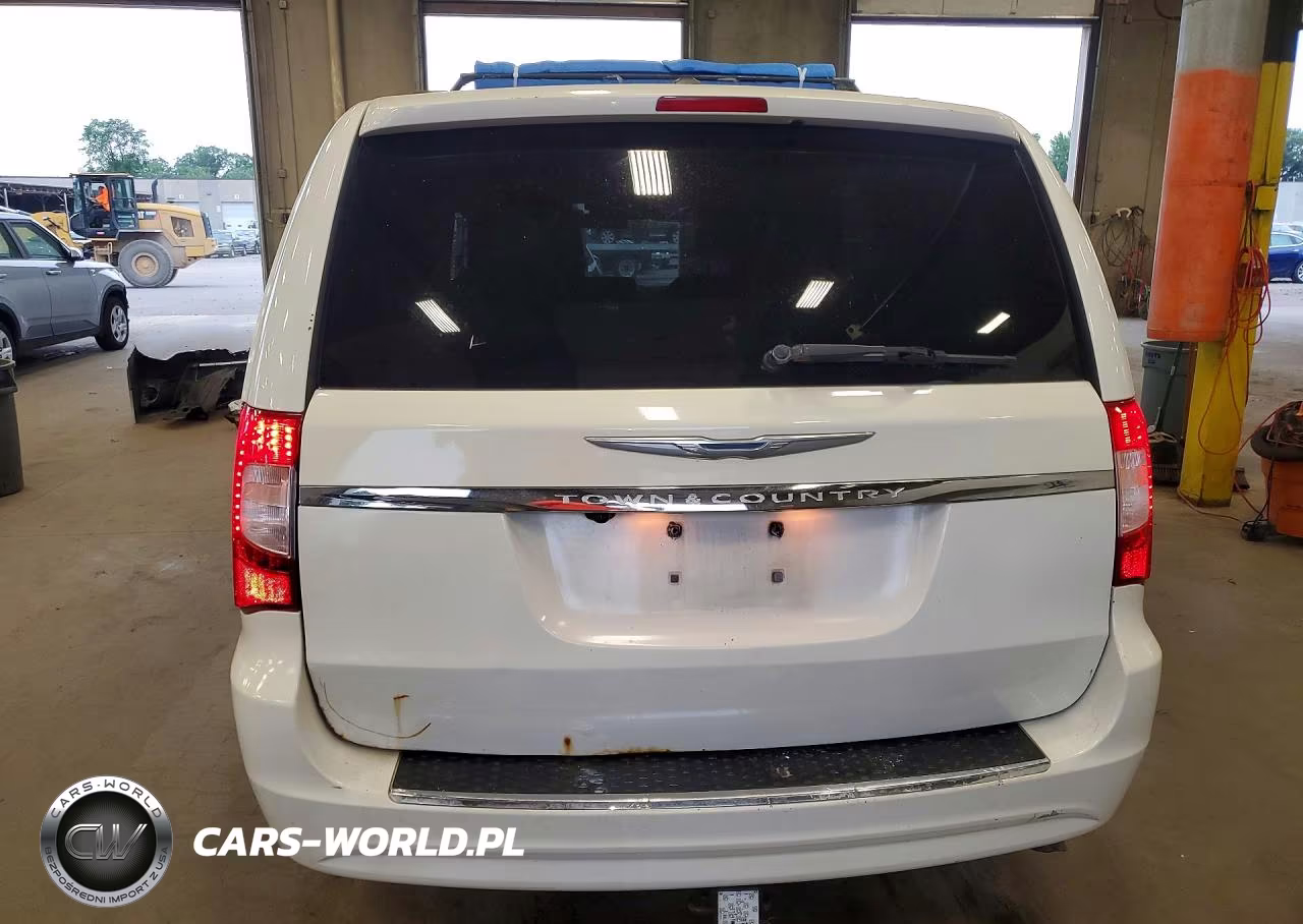 2011 Chrysler Town & Country Touring VIN:2A4RR5DG3BR677466 - 6