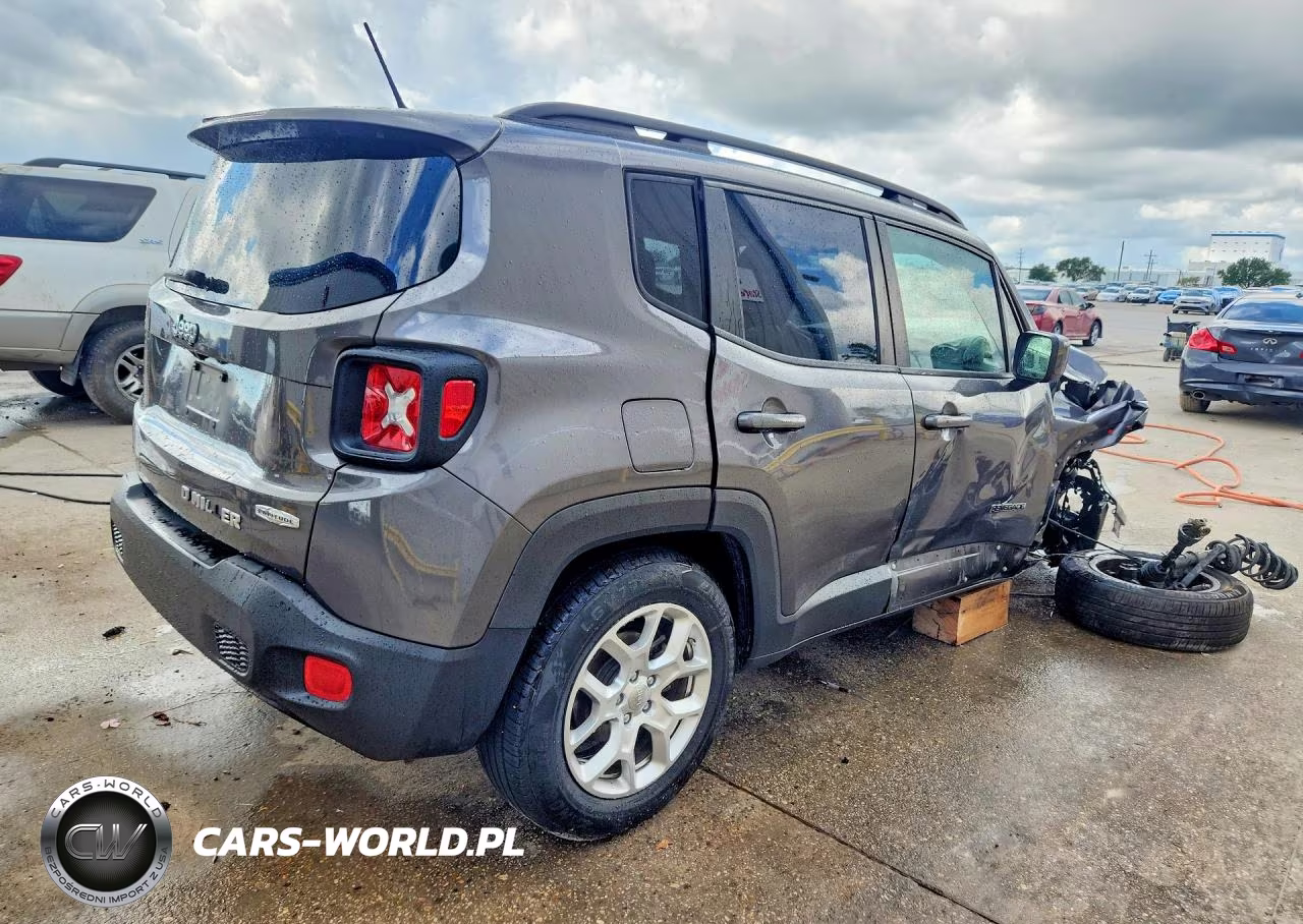 2017 Jeep Renegade Latitude VIN:ZACCJABB7HPE43119 - 3