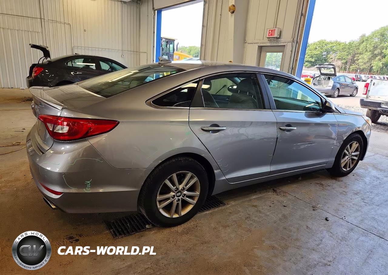 2015 Hyundai Sonata Se VIN:5NPE24AF9FH002805 - 3
