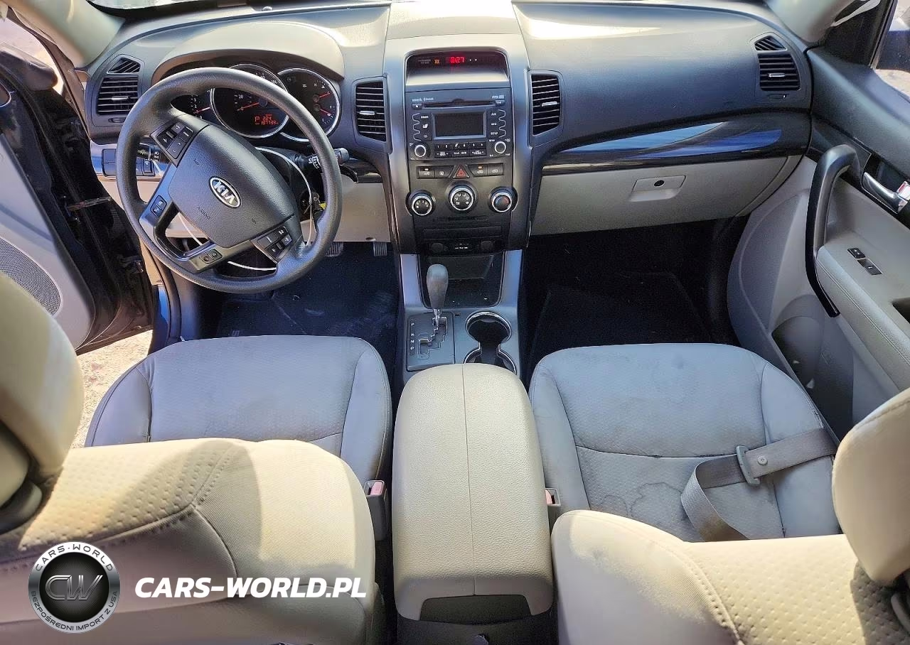 2013 Kia Sorento Lx VIN:5XYKT3A16DG378090 - 8
