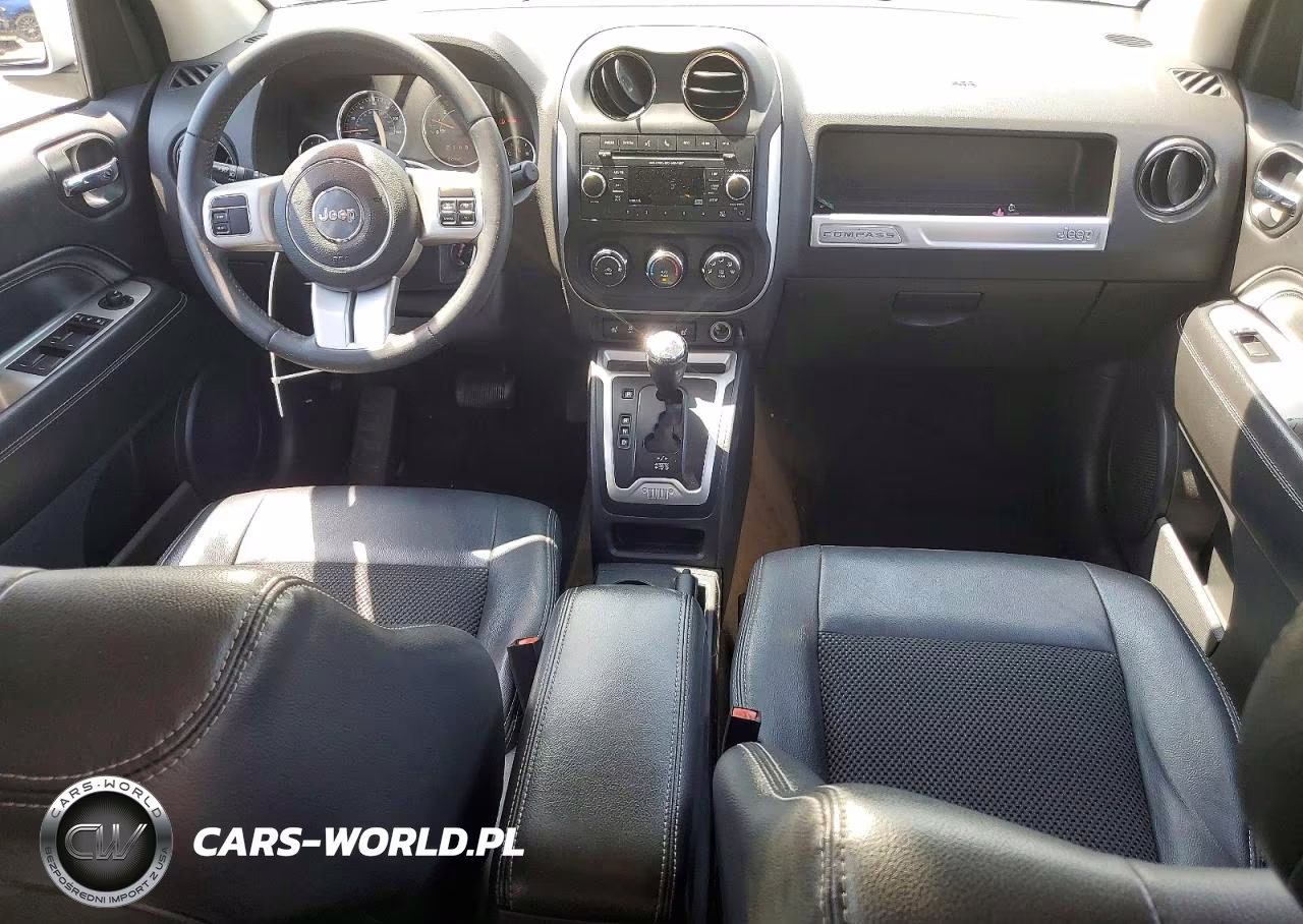 2016 Jeep Compass Latitude VIN:1C4NJCEA8GD664409 - 8