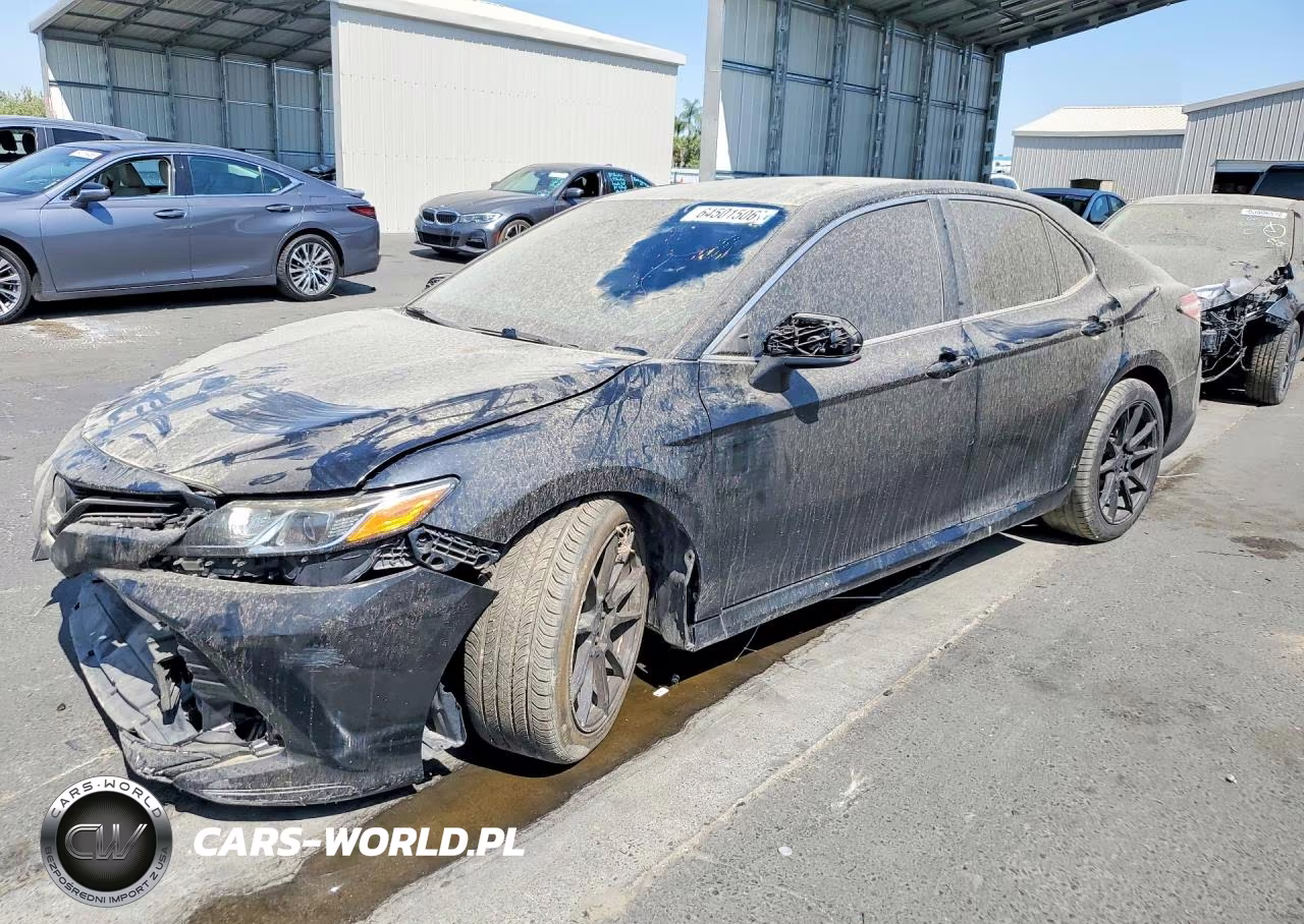 2019 Toyota Camry -Le-