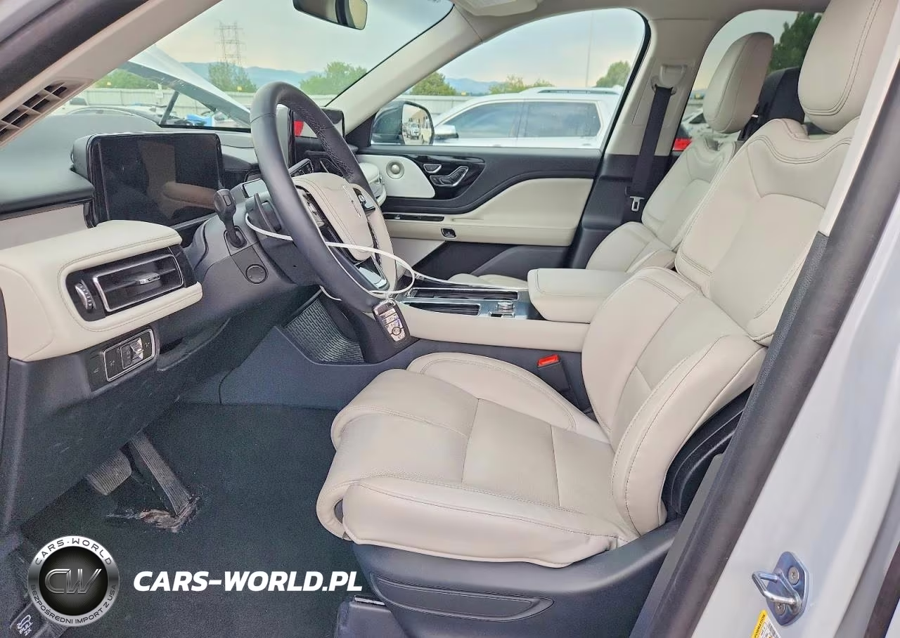 2025 Lincoln Aviator Reserve VIN:5LM5J7XC9SGL18228 - 7