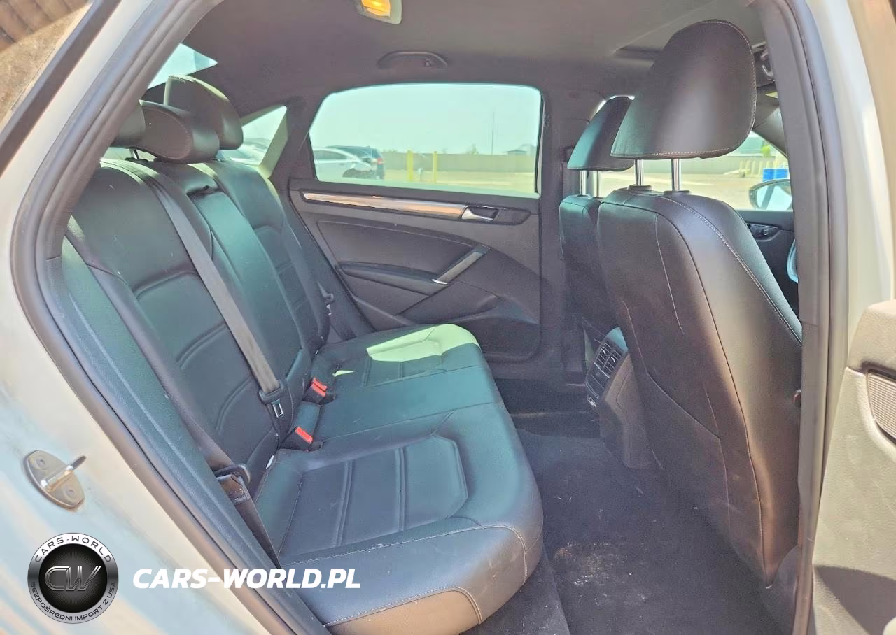 2022 Volkswagen Passat R-Line VIN:1VWMA7A32NC000861 - 10