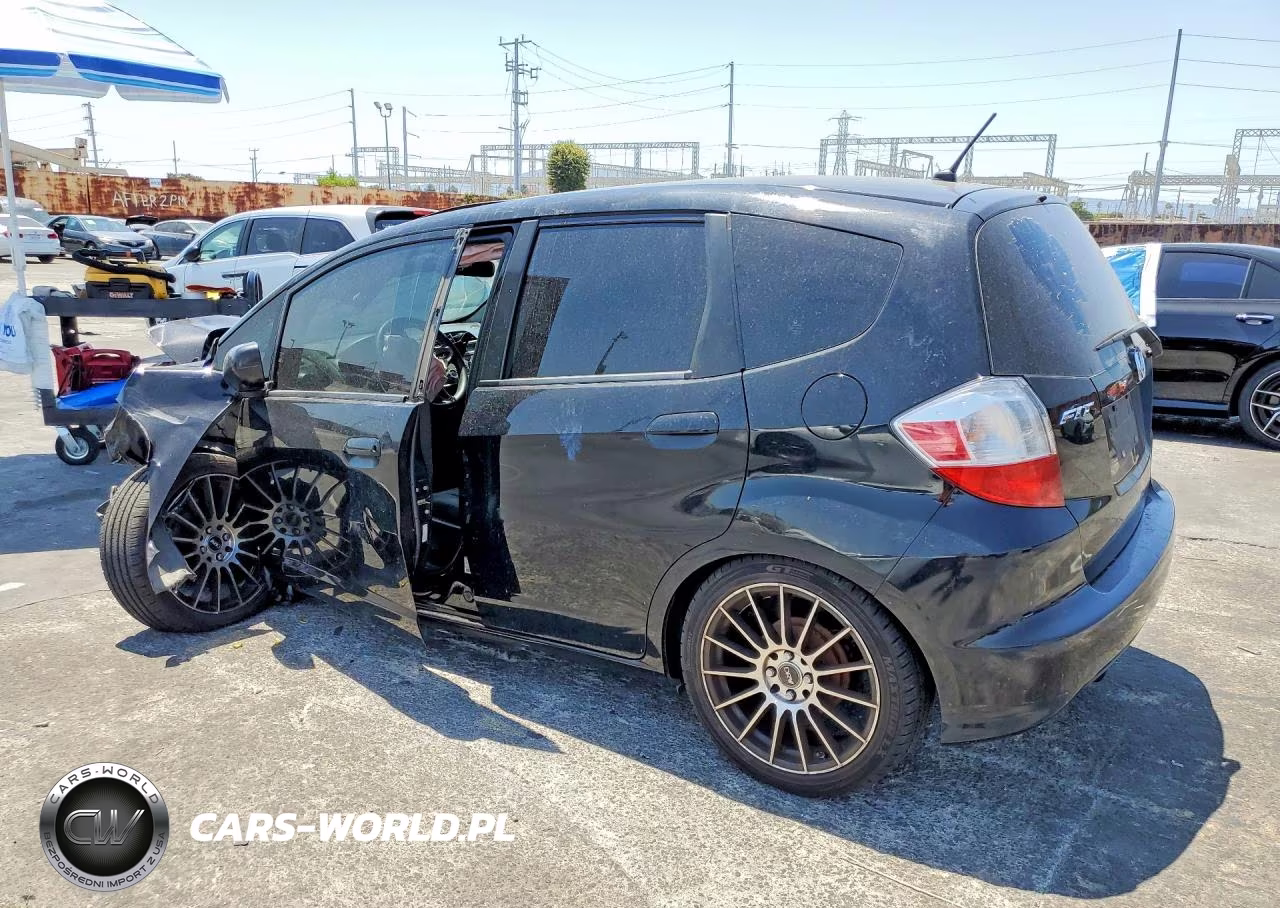 2011 Honda Fit VIN:JHMGE8H30BS010983 - 2
