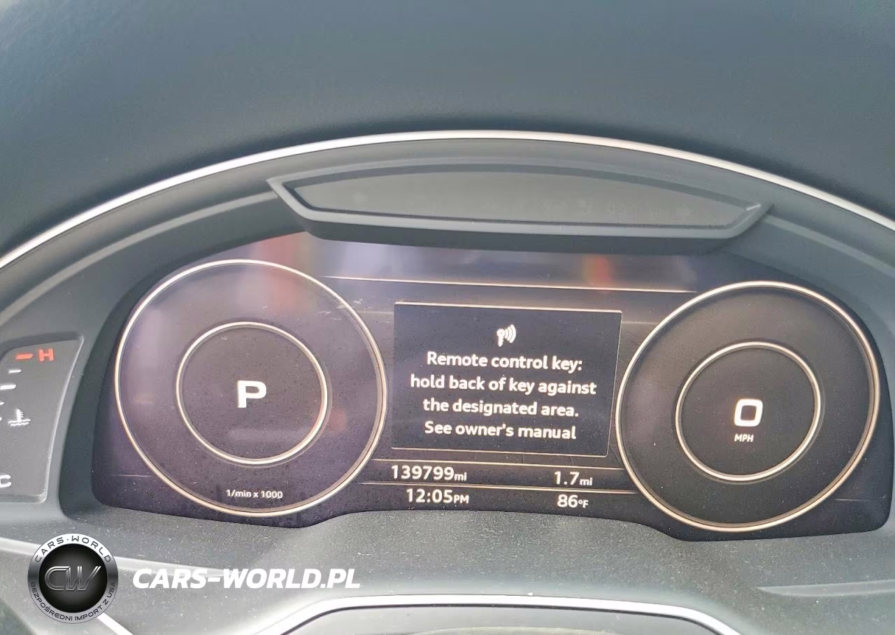 2017 Audi Q7 Premium Plus VIN:WA1LAAF75HD000370 - 9