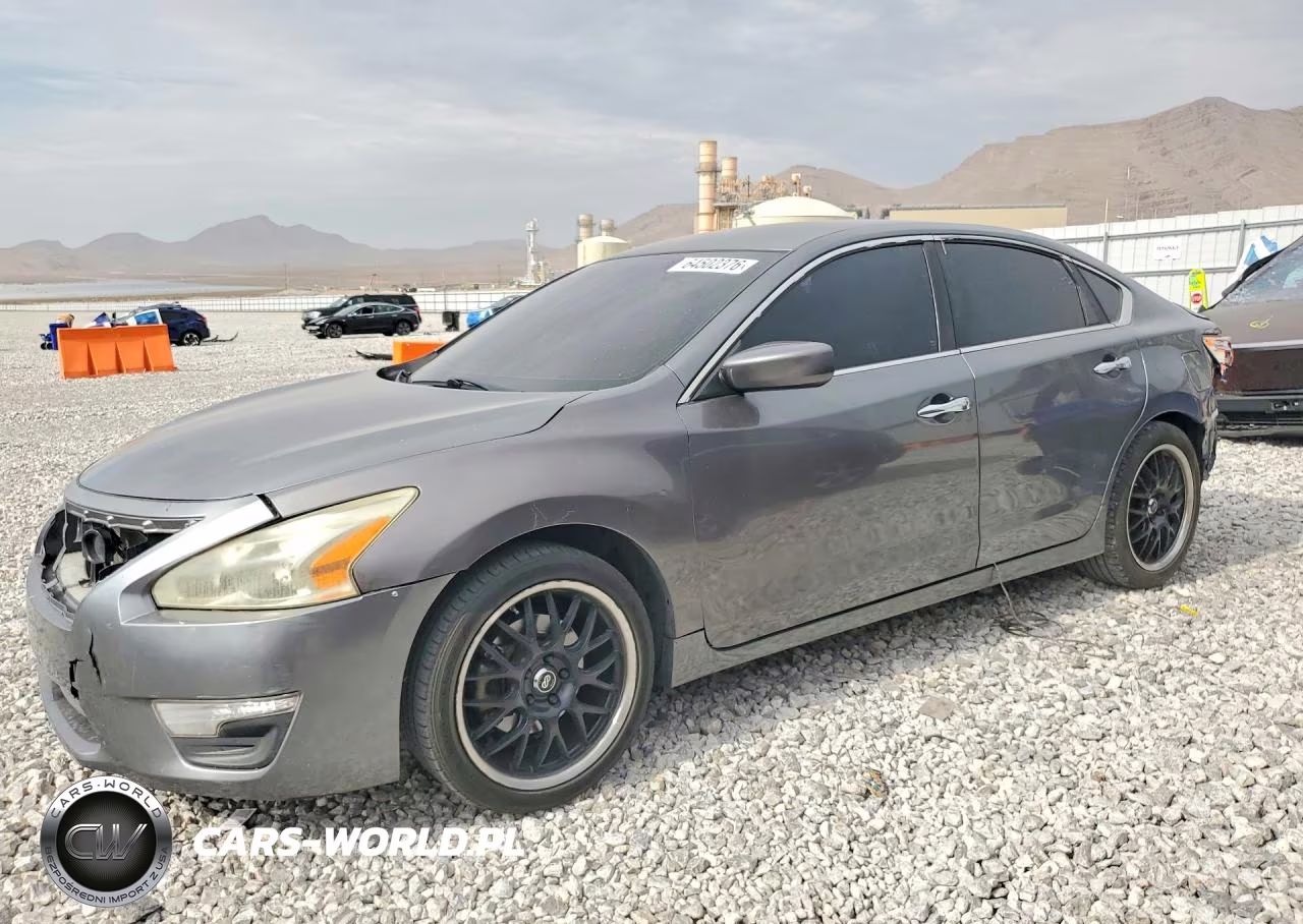 2014 Nissan Altima 2.5 S – zdjęcie 1 z 12