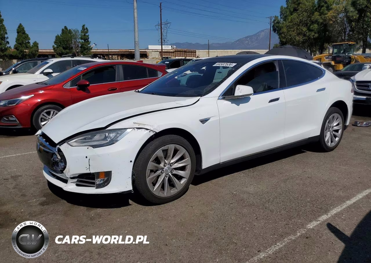 2015 Tesla Model S
