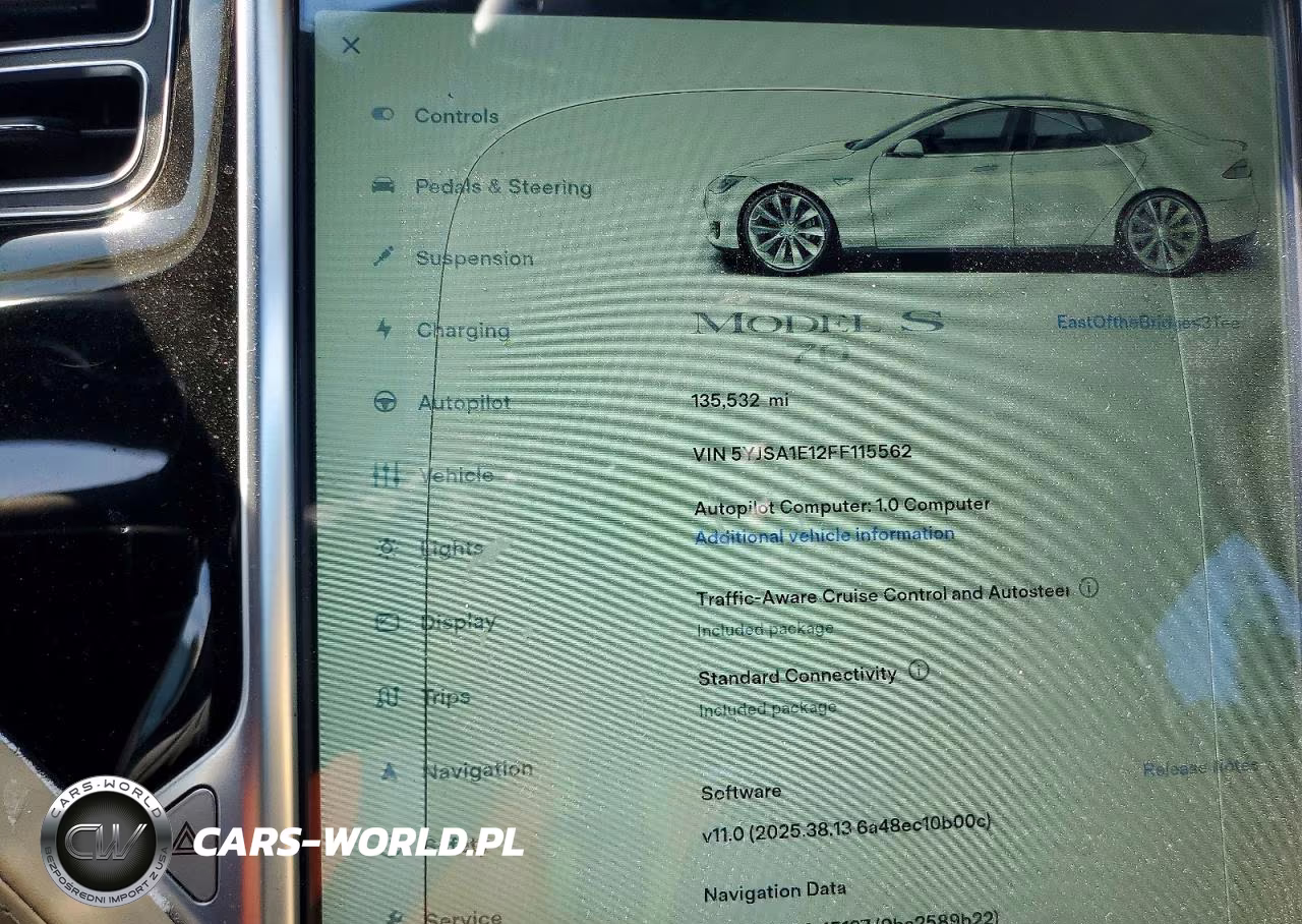2015 Tesla Model S VIN:5YJSA1E12FF115562 - 9