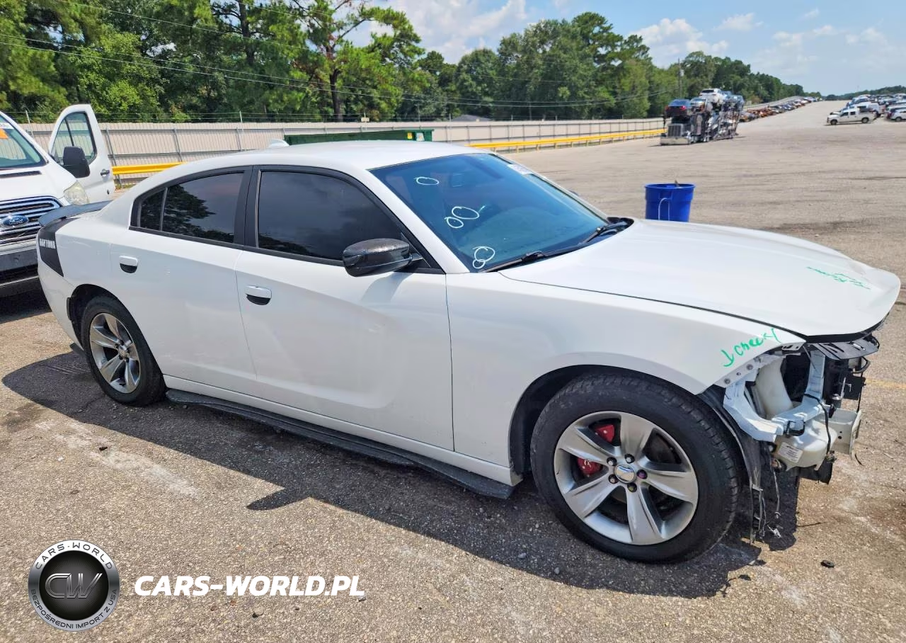 2018 Dodge Charger Sxt Plus VIN:2C3CDXHG3JH128763 - 4