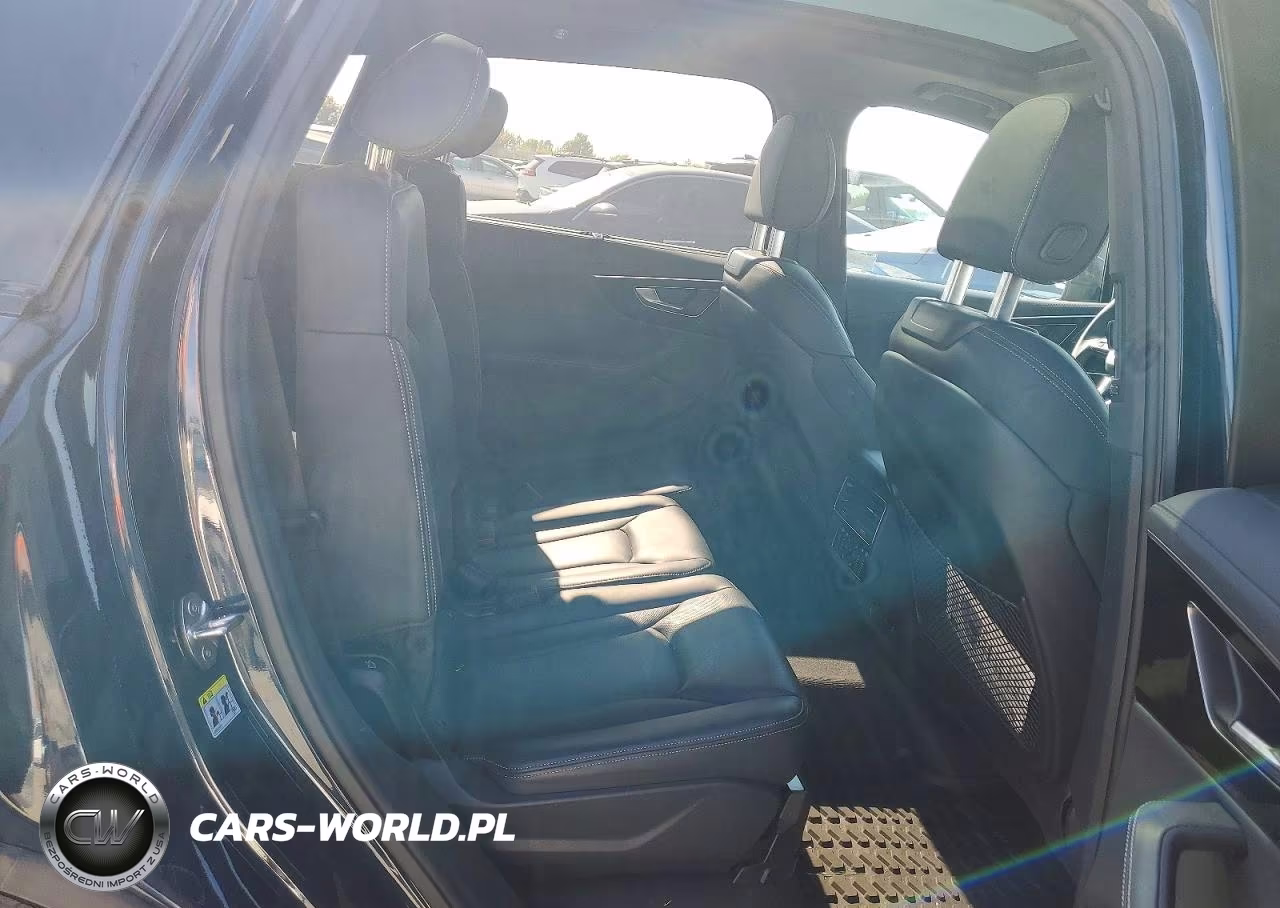 2025 Audi Q7 Prestige VIN:WA1VVBF79SD006599 - 10