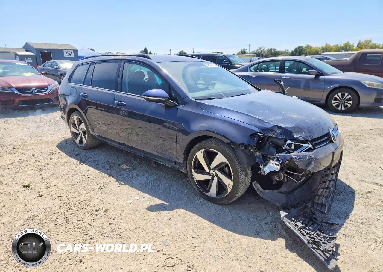 2017 Volkswagen Golf Sportwagen S VIN:3VWC17AU8HM505116 - 4