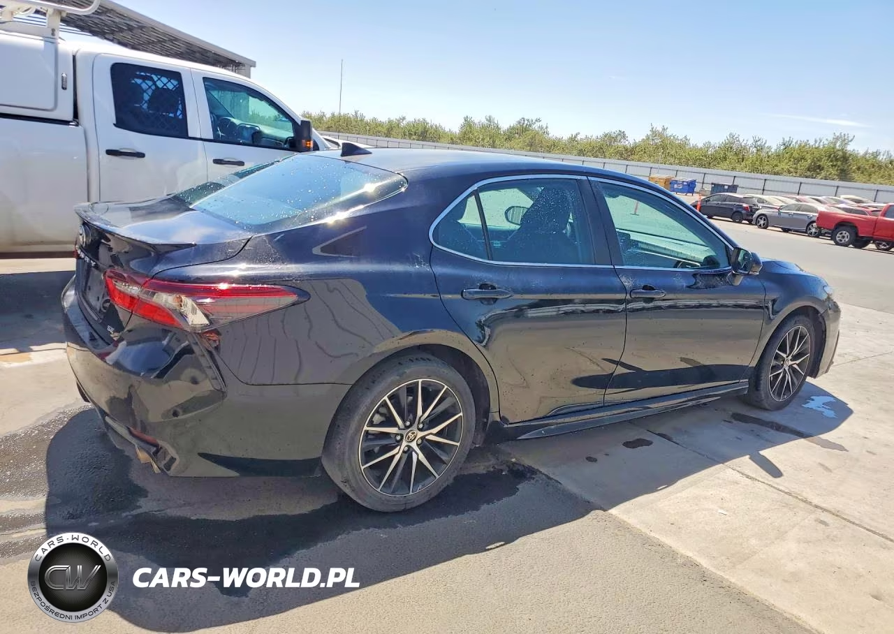 2022 Toyota Camry Se VIN:4T1G11AK5NU687537 - 3