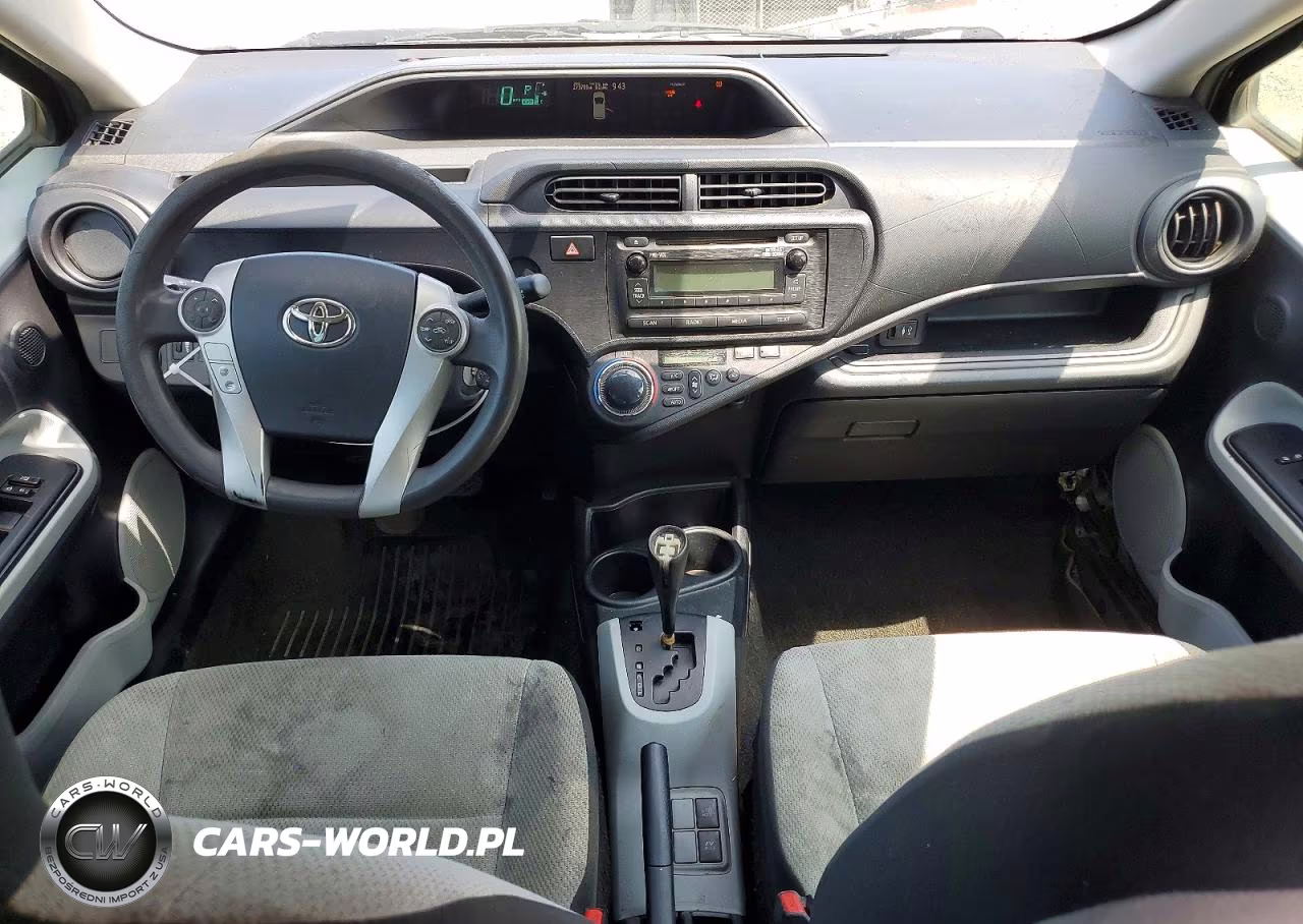 2012 Toyota Prius C One VIN:JTDKDTB38C1515123 - 8
