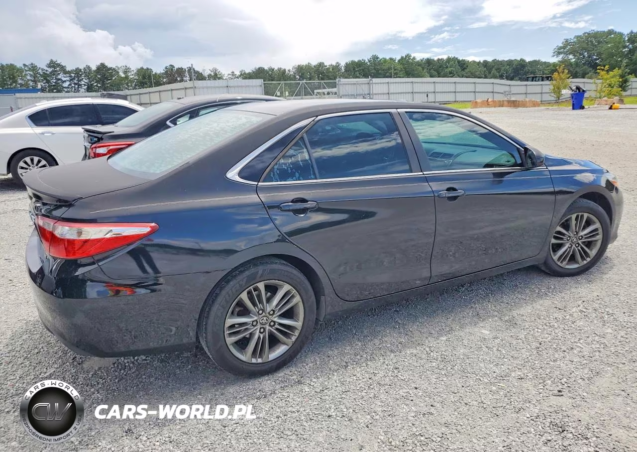 2017 Toyota Camry Se VIN:4T1BF1FK5HU637830 - 3