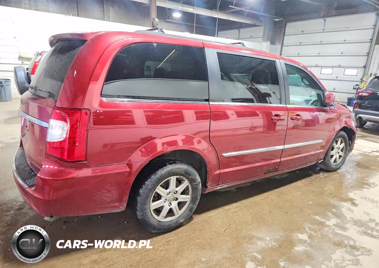 2011 Chrysler Town & Country Touring VIN:2A4RR5DG4BR677038 - 3