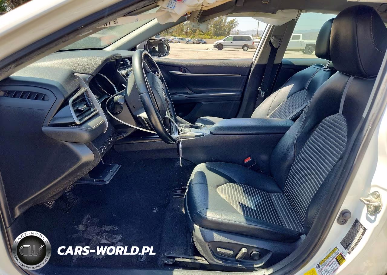 2020 Toyota Camry Se VIN:4T1G11AK6LU941446 - 7