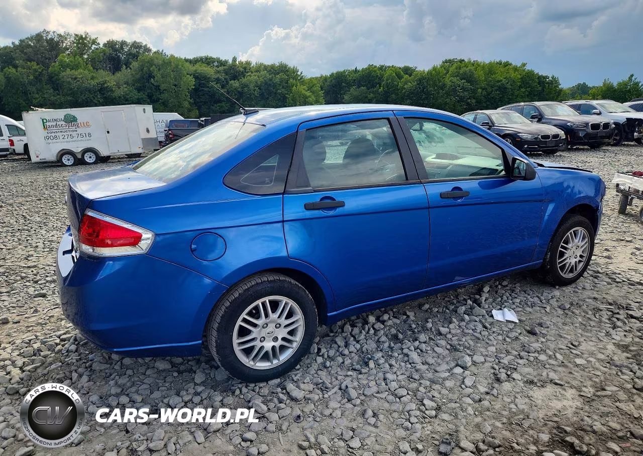 2011 Ford Focus Se VIN:1FAHP3FN8BW128298 - 3