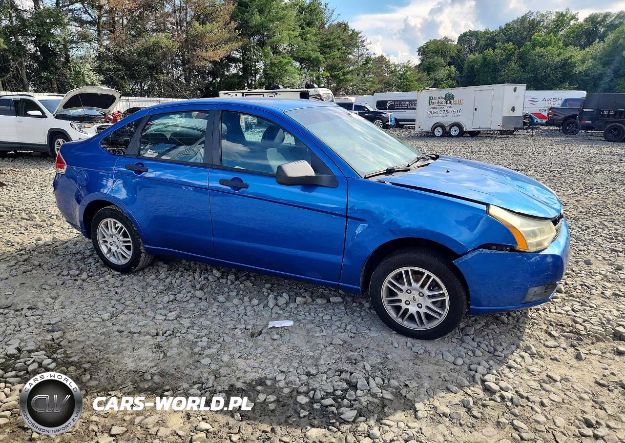 2011 Ford Focus Se VIN:1FAHP3FN8BW128298 - 4