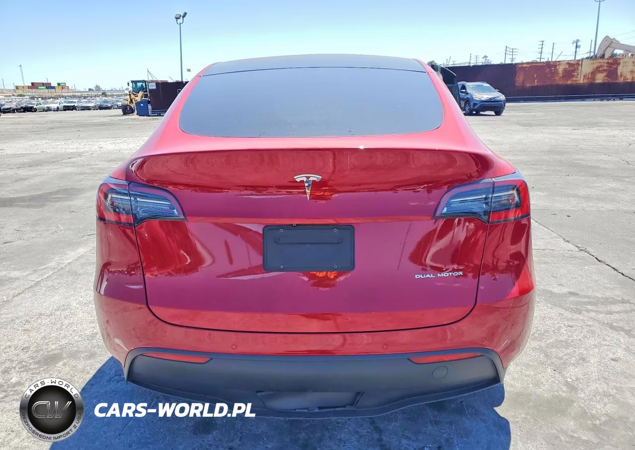 2020 Tesla Model Y VIN:5YJYGDEE8LF051259 - 6