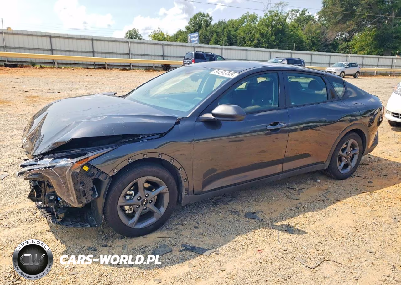 2025 Kia K4 Lxs VIN:3KPFT4DE7SE219191 - 1