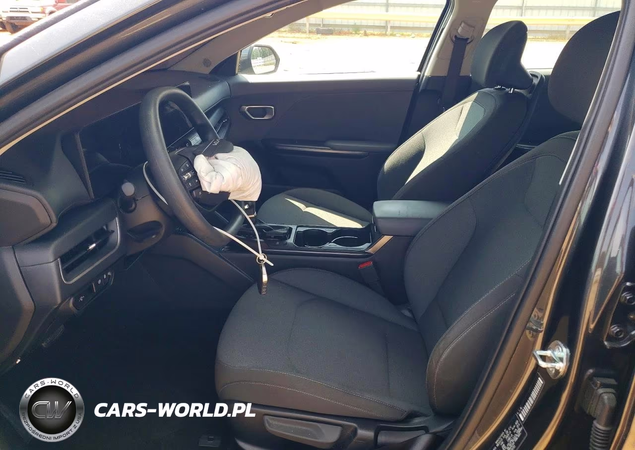 2025 Kia K4 Lxs VIN:3KPFT4DE7SE219191 - 7