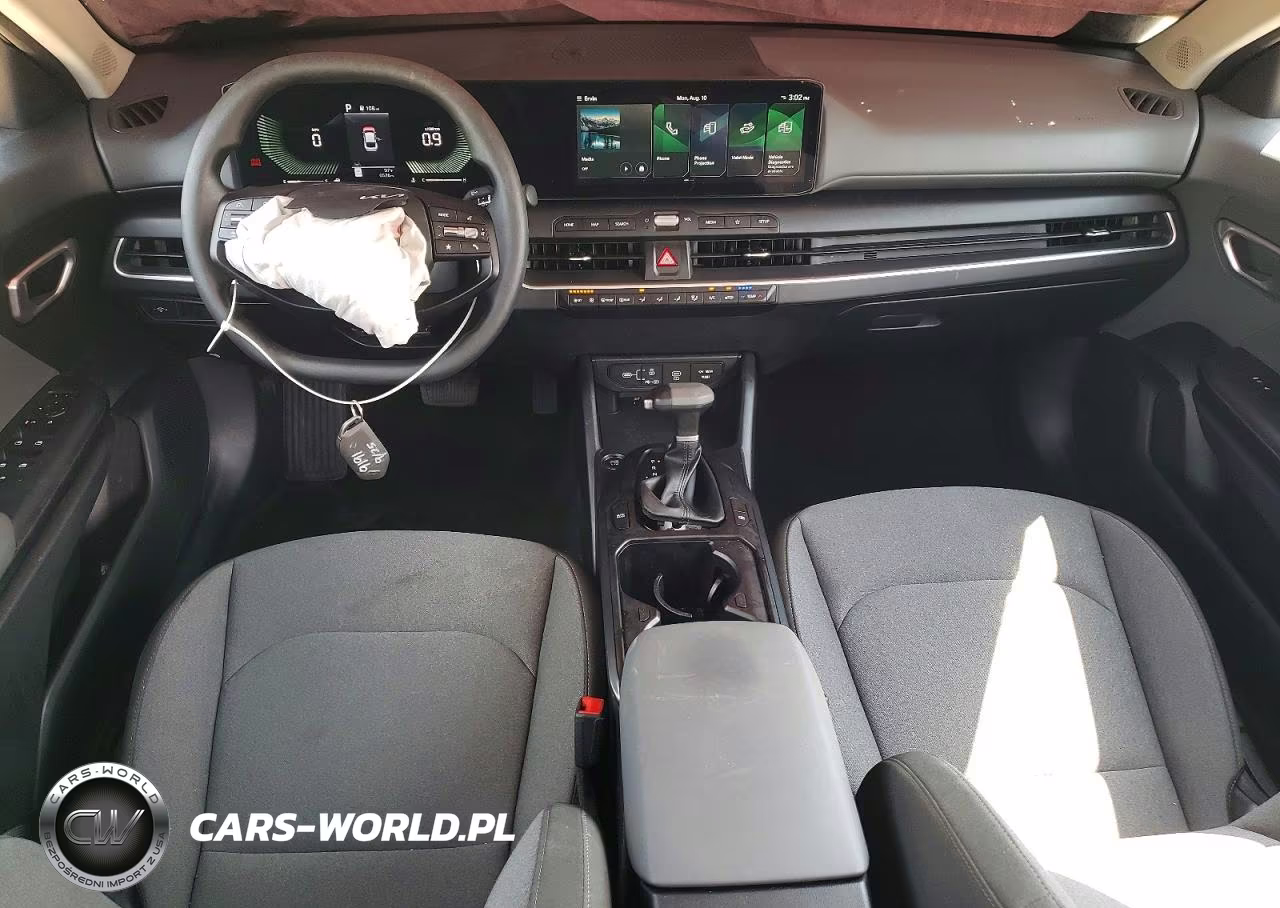 2025 Kia K4 Lxs VIN:3KPFT4DE7SE219191 - 8