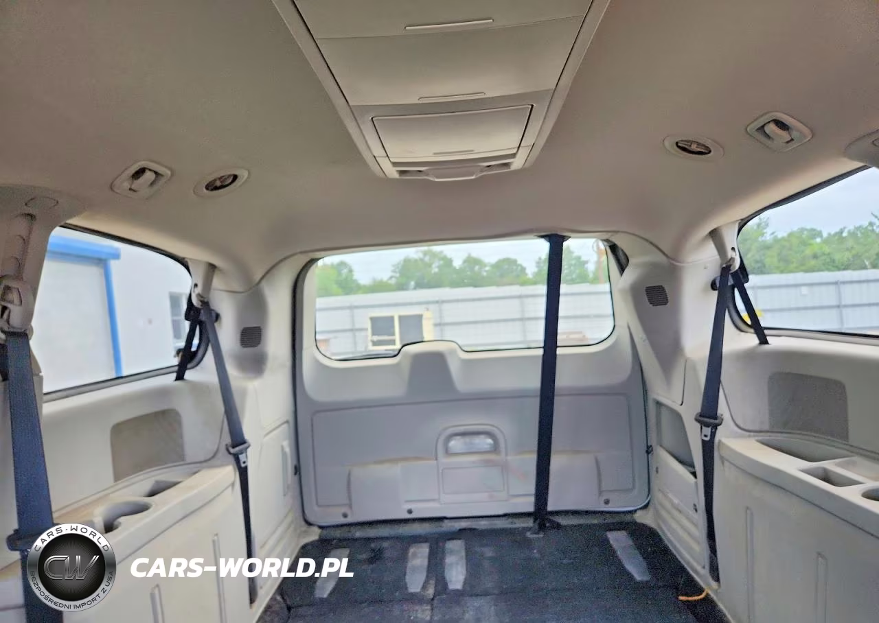 2011 Chrysler Town & Country Touring VIN:2A4RR5DG9BR763574 - 10