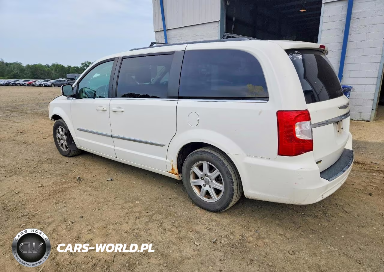 2011 Chrysler Town & Country Touring VIN:2A4RR5DG9BR763574 - 2
