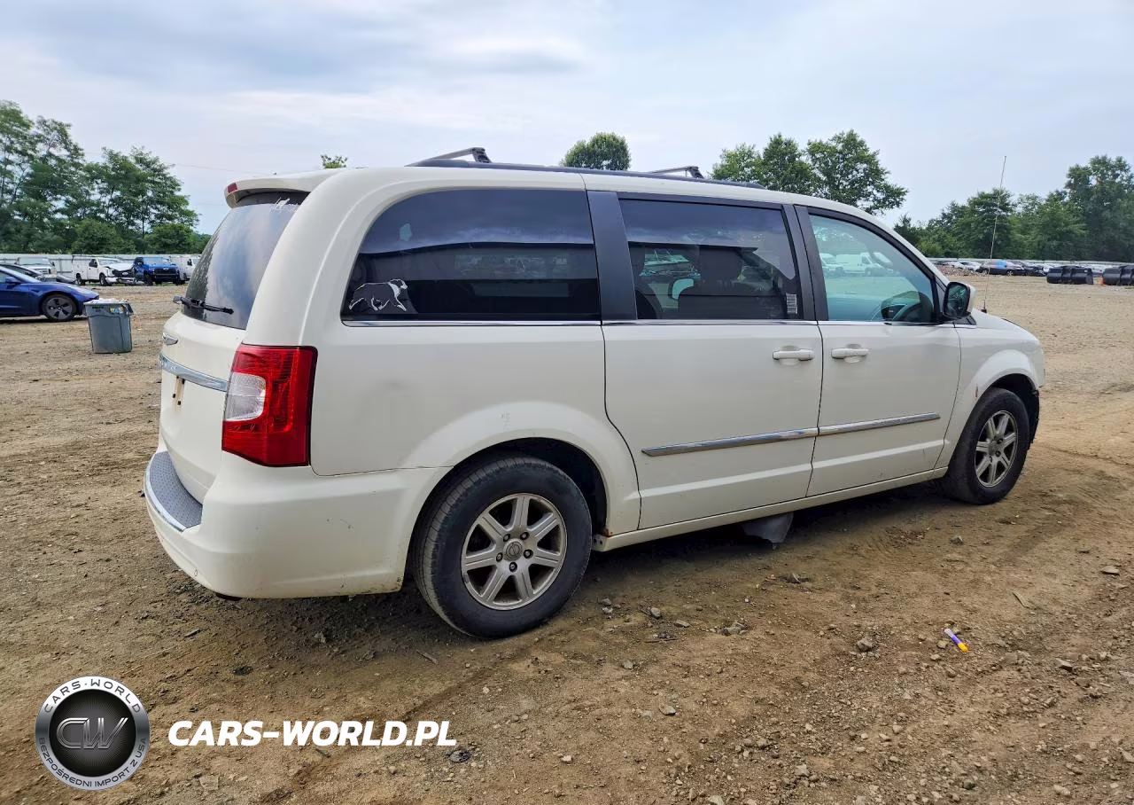 2011 Chrysler Town & Country Touring VIN:2A4RR5DG9BR763574 - 3
