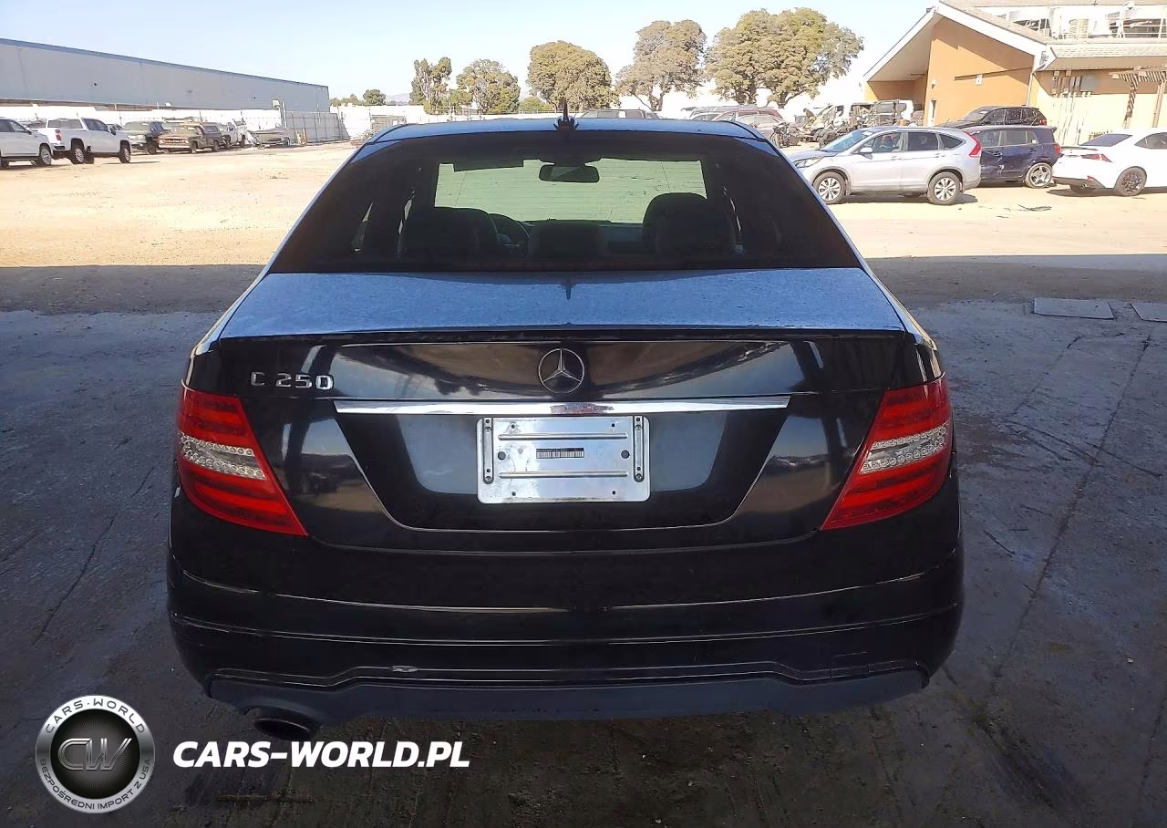 2012 Mercedes-Benz C 250 VIN:WDDGF4HB3CR236061 - 6