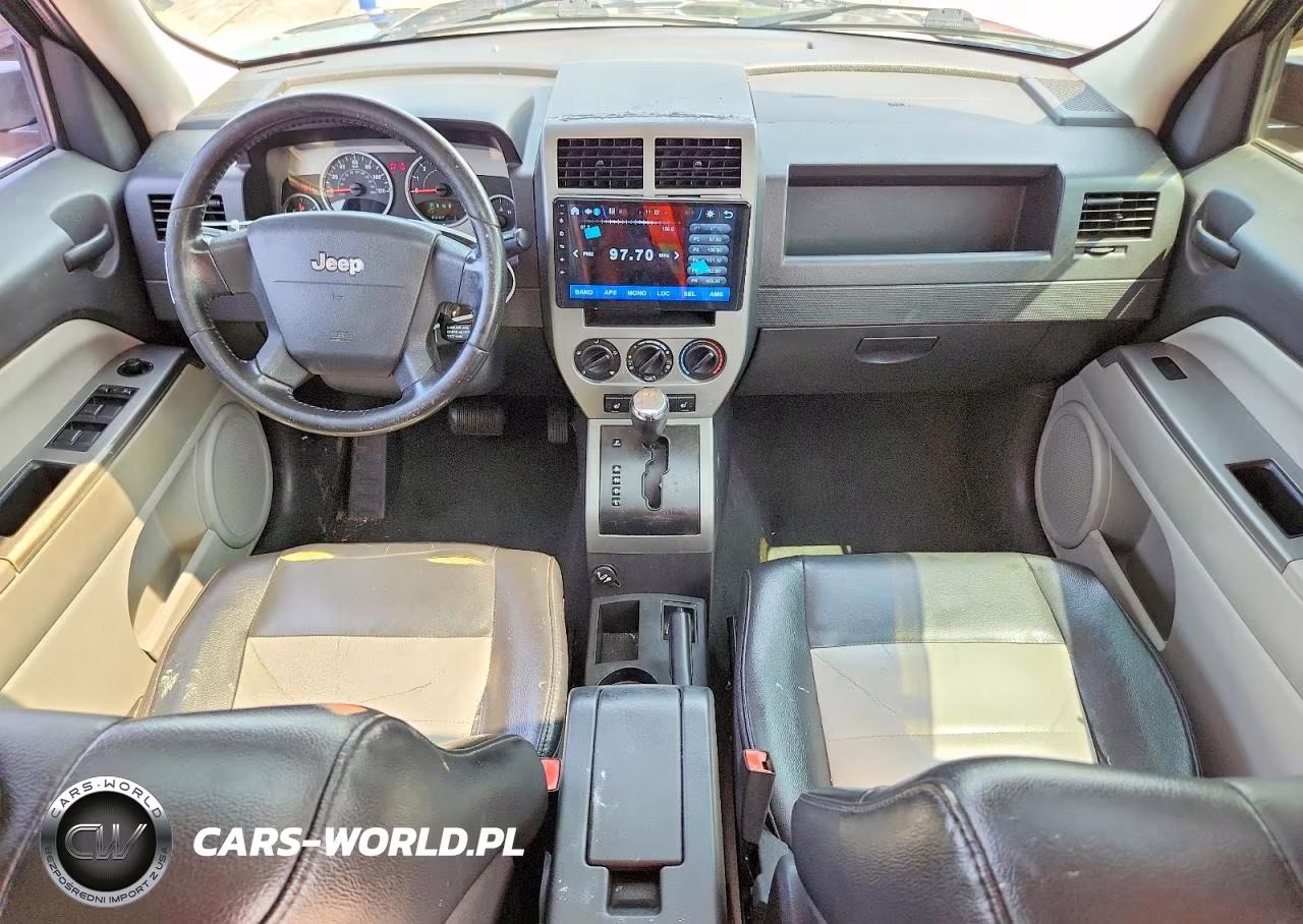 2007 Jeep Patriot Limited VIN:1J8FT48W37D324184 - 8