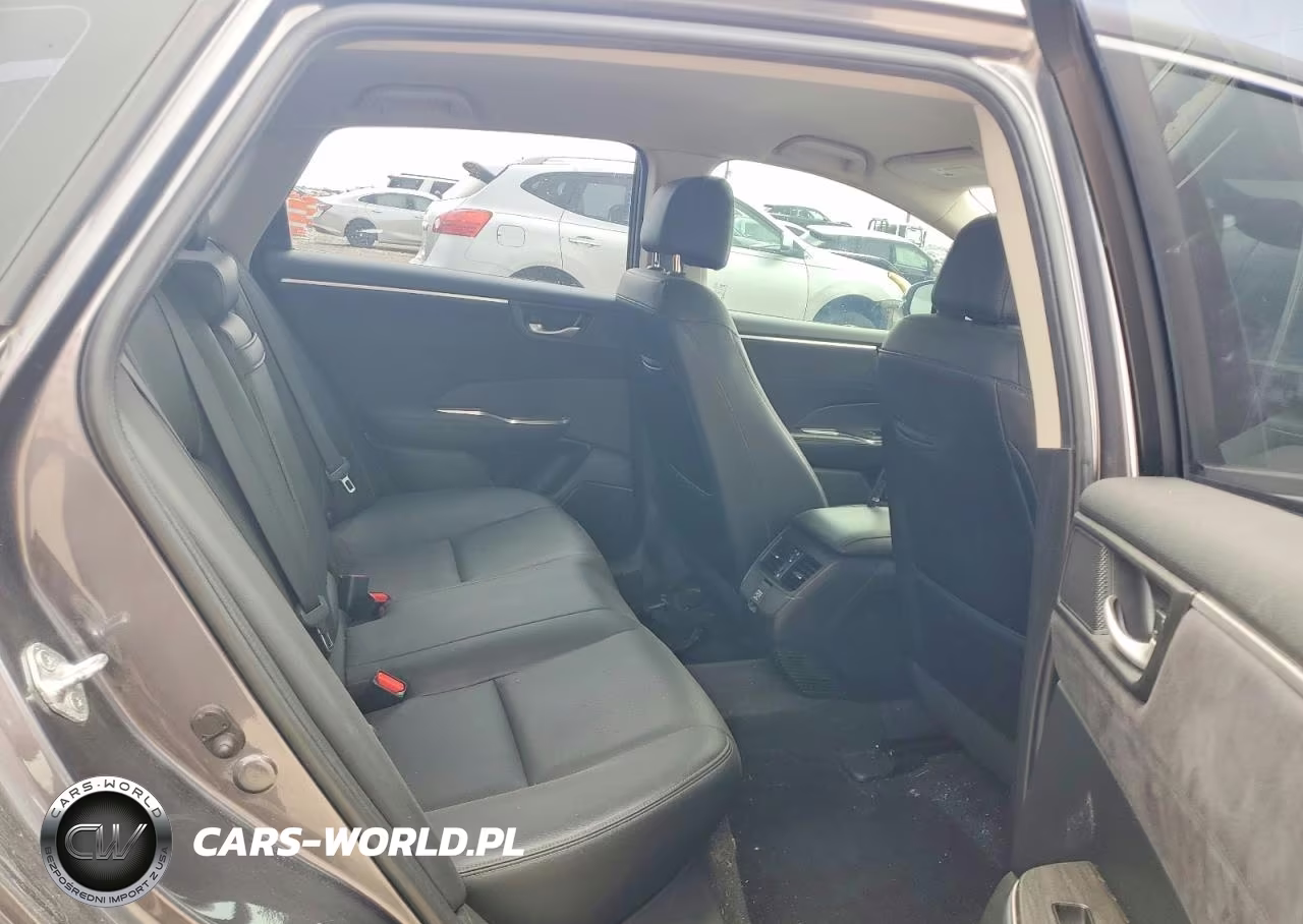 2018 Honda Clarity Touring VIN:JHMZC5F37JC017499 - 10