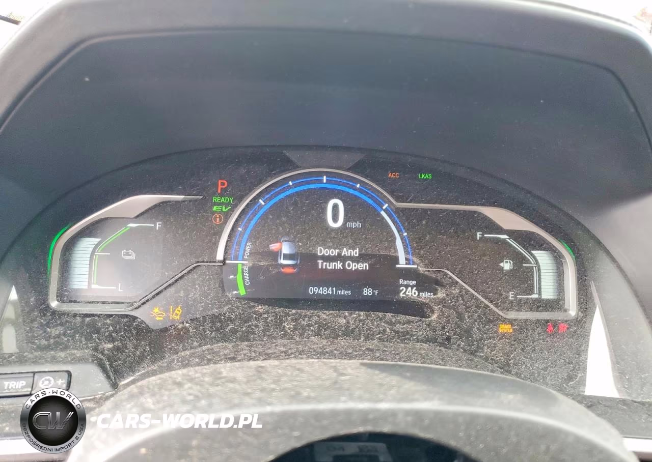 2018 Honda Clarity Touring VIN:JHMZC5F37JC017499 - 9
