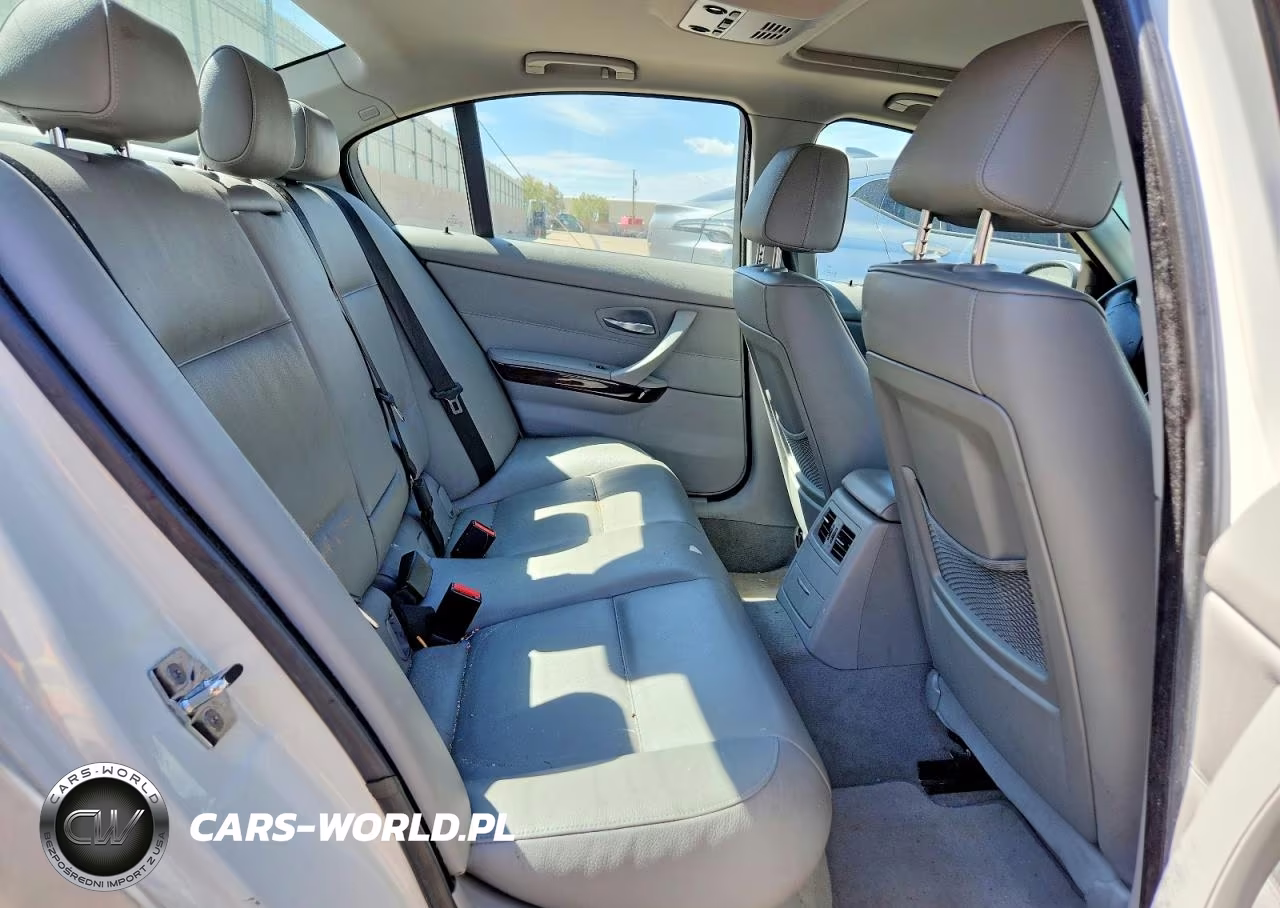 2007 BMW 328 Xi VIN:WBAVC93587KX55515 - 10