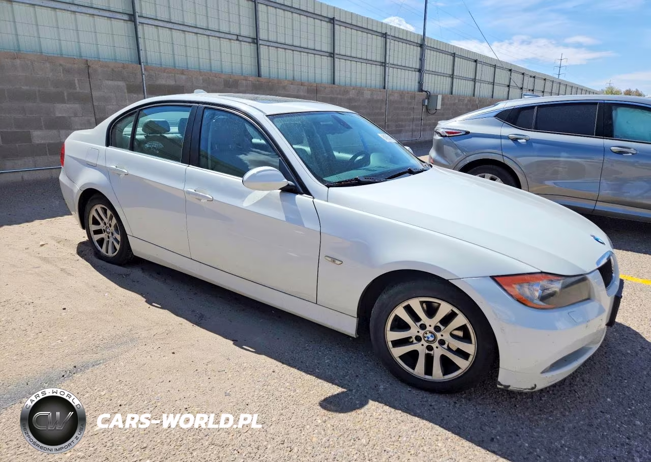 2007 BMW 328 Xi VIN:WBAVC93587KX55515 - 4