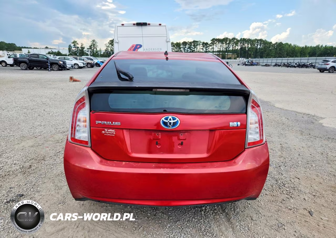 2014 Toyota Prius Two VIN:JTDKN3DU9E1773933 - 6