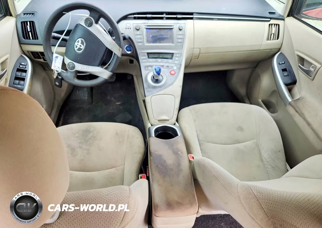 2014 Toyota Prius Two VIN:JTDKN3DU9E1773933 - 8
