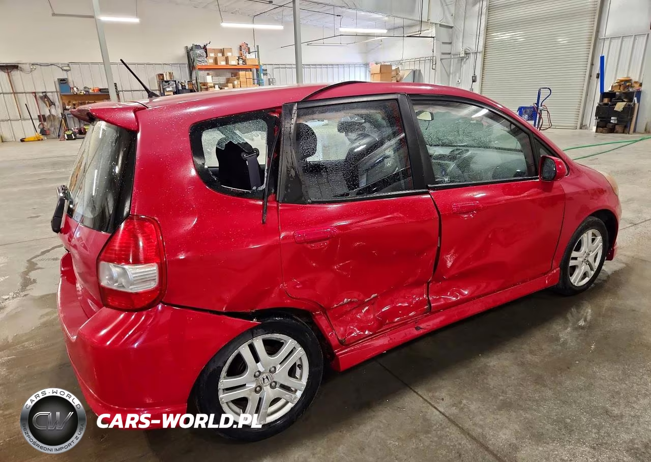 2008 Honda Fit Sport VIN:JHMGD386X8S020588 - 3
