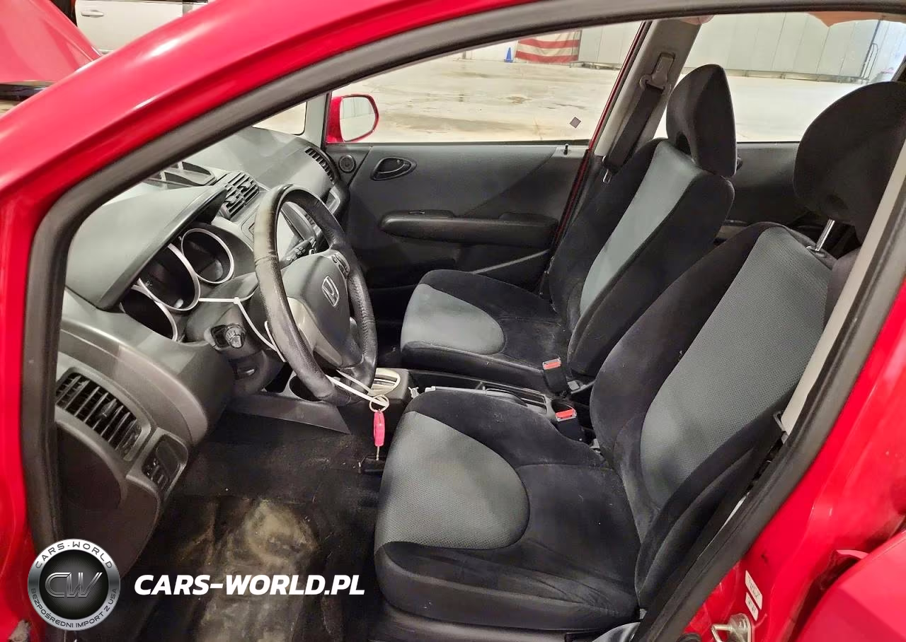 2008 Honda Fit Sport VIN:JHMGD386X8S020588 - 7