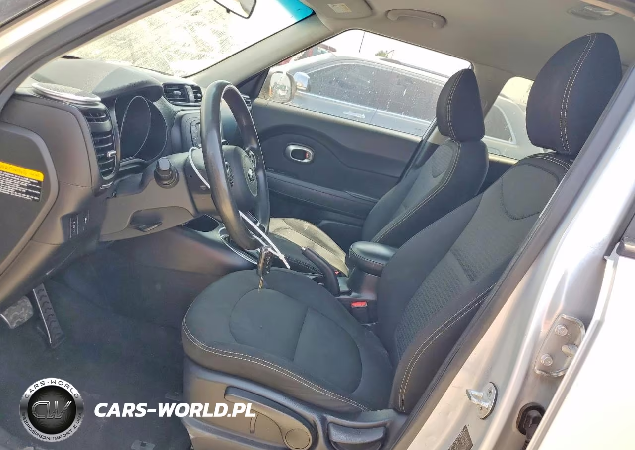 2015 Kia Soul + VIN:KNDJP3A55F7770223 - 7
