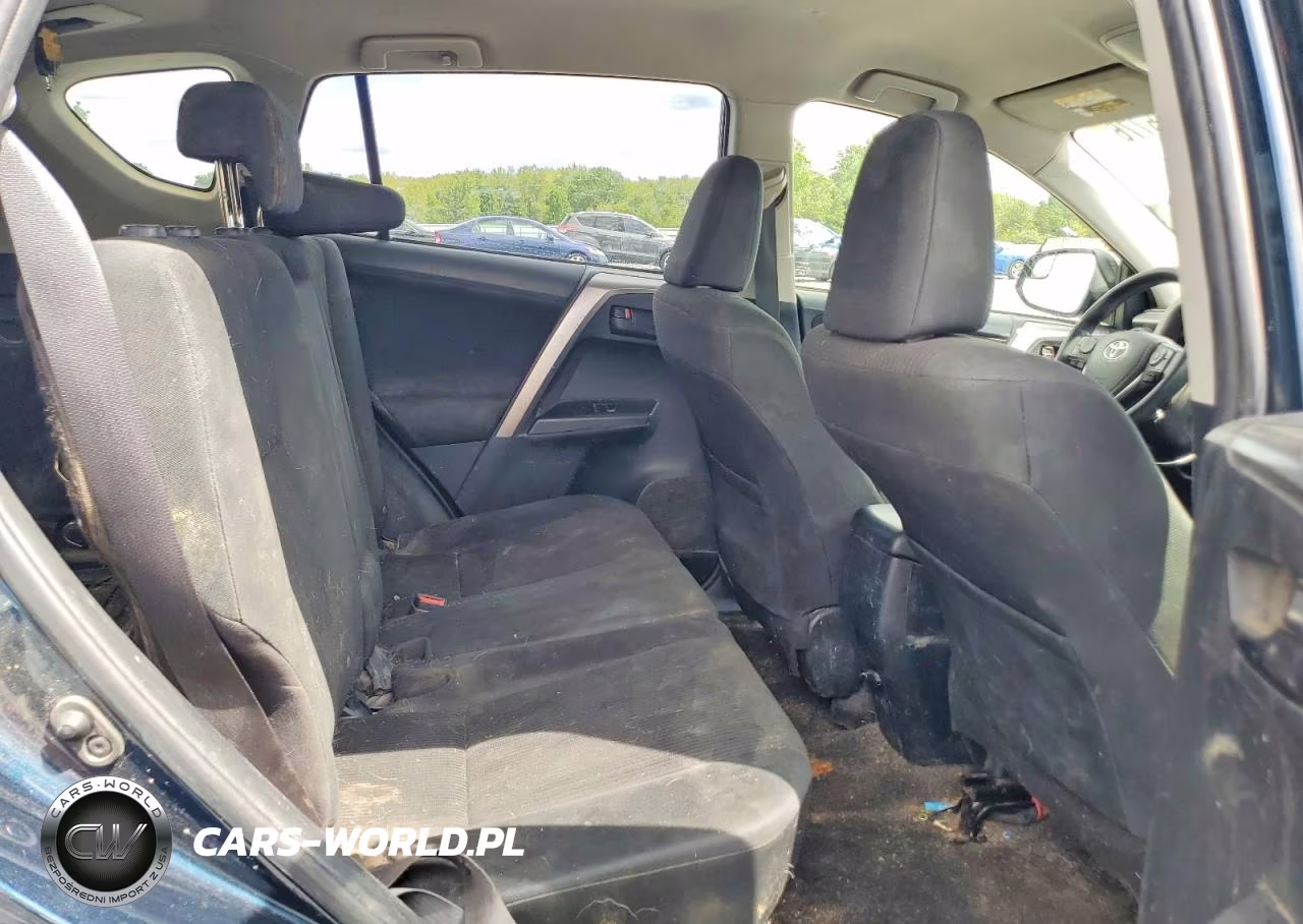 2018 Toyota Rav4 Le VIN:JTMBFREV2JJ747207 - 11