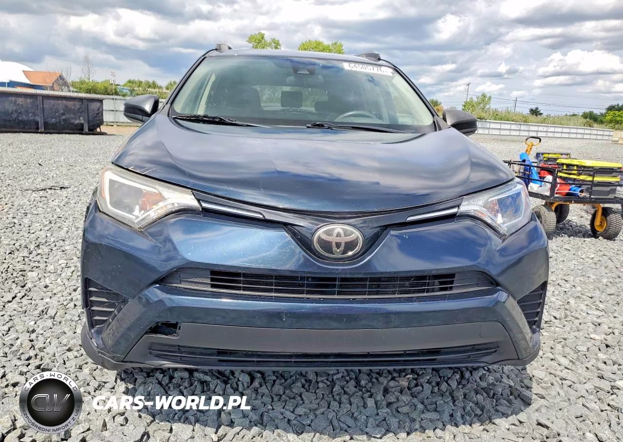 2018 Toyota Rav4 Le VIN:JTMBFREV2JJ747207 - 5